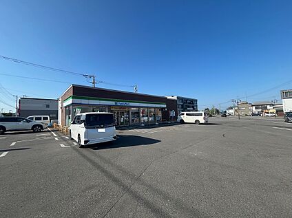 ファミリーマート新十津川店 徒歩7分