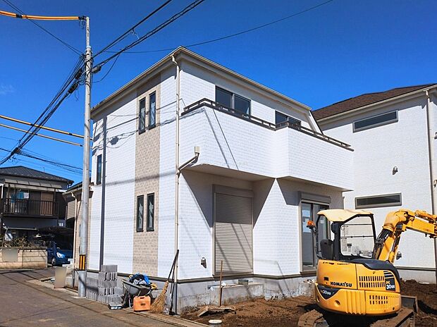 ☆外観の様子☆
周辺環境充実&暮らしを彩る充実の設備♪
高耐久・高性能、災害に強い家、心から安らげる住まいです。