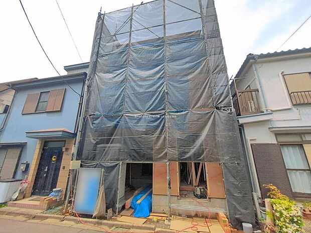 ☆現地の様子☆
東武東上線「朝霞台」駅 徒歩10分!
子育て環境にはピッタリな落ち着いた雰囲気の閑静な住宅地。