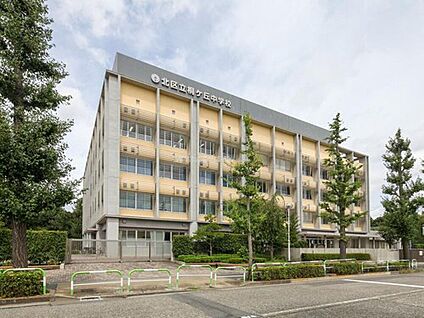 北区立桐ケ丘中学校 550m(徒歩７分)