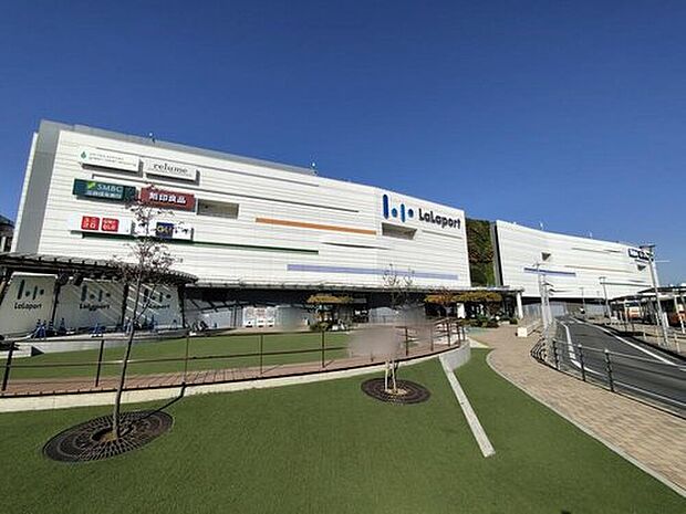 ららぽーと富士見（約550m）