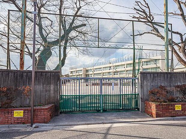 練馬区立大泉北中学校（約760m）