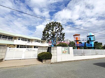 香取第二幼稚園 290m( 徒歩4分)