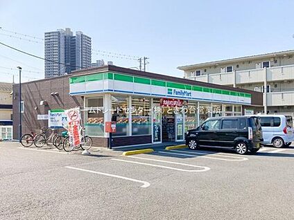 ファミリーマートふじみ野駒林店 540ｍ(徒歩7分)