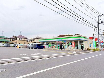ファミリーマートふじみ野新駒林二丁目店 300m(徒歩４分)