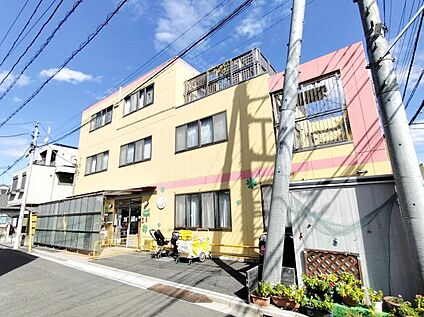 三丁目すまいる保育園 450m(徒歩6分)