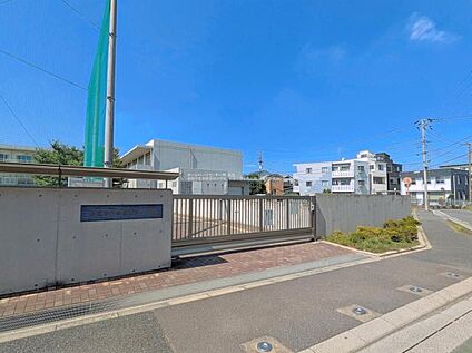 朝霞市立朝霞第四小学校 640m(徒歩8分)