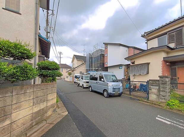 【☆前面道路の様子☆】カースペースございます。
現地をご覧いただきながら、住まいの夢をお聞かせください。
