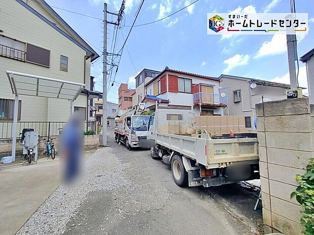 【現地外観写真】車通りが少ない閑静な住宅地です。小さなお子様のいるご家庭にも安心の住環境♪