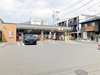 セブンイレブン練馬桜台２丁目店 550m (徒歩7分)