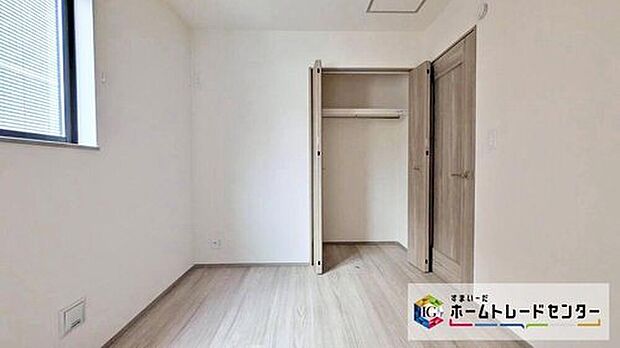 【☆Room☆】全居室に収納を完備しておりますので、居室の全空間を有効活用出来ます。自分好みのお部屋で、ゆったりお寛ぎ頂けます。