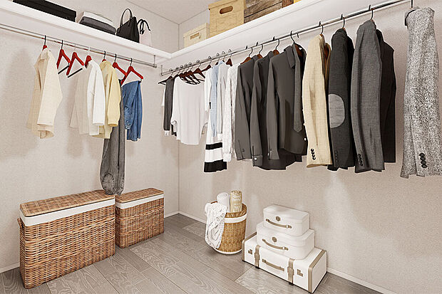【ウォークインクローゼット│家中すっきり！】洋服やカバンなどをすっきりと収納できる、大容量のウォークインクローゼット。置き場所に困りがちなアウトドア用品も片付きます♪/2号地完成予想パース