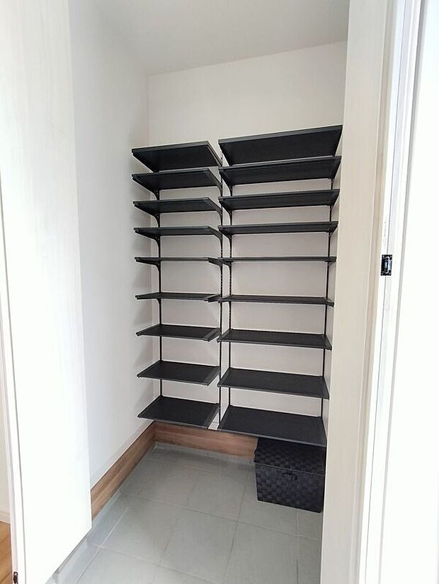 【現地内観写真（2026年3月撮影）】シューズインクローゼット