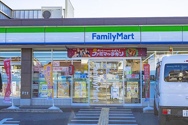 ファミリーマートさいたま太田窪店