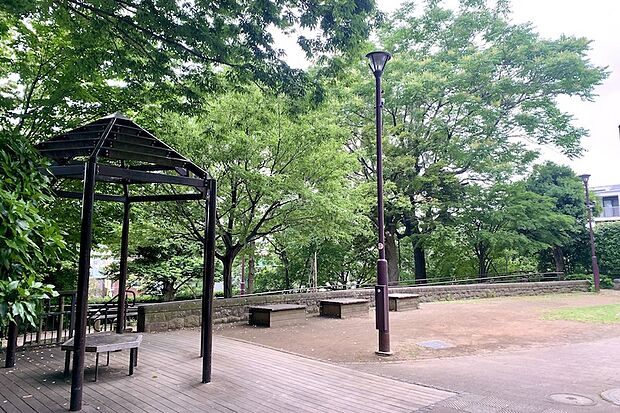 太子堂円泉ヶ丘公園
