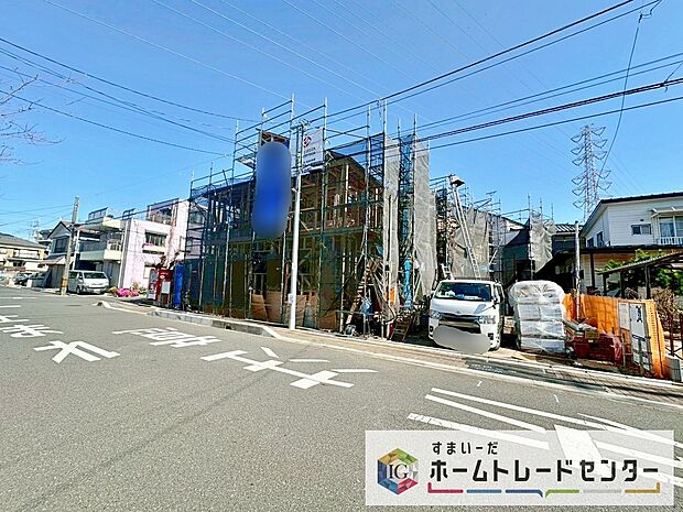 今から見たい！大歓迎です♪ お気軽にホームトレードセンターまでお問い合わせください。 閑静な街並みの分譲地を是非現地にてご覧ください。 近隣の物件も併せてご紹介することも可能です。