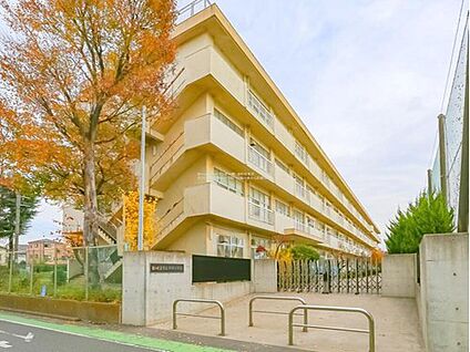 さいたま市立神田小学校 700m(徒歩９分)