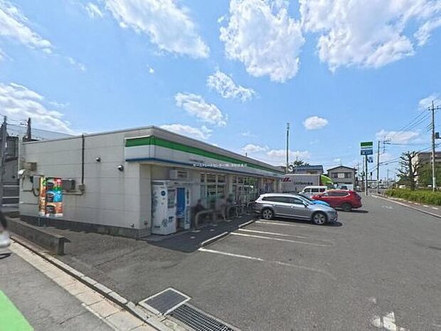 ファミリーマートさいたま原山二丁目店（約400m）