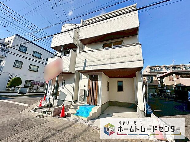 【前面道路含む現地写真】住宅性能表示を全棟取得！お客様のすまいと安全を守る大切な住宅だからこそ、実際の建物の作りと安心感をぜひ現地にてご体感ください！ご見学予約受付です！