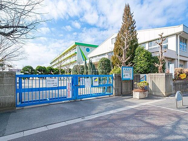 戸田市立笹目東小学校（約410m）