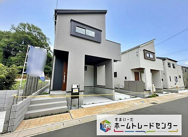 【前面道路含む現地写真】閑静な住宅街は落ち着いた新生活を送るのにぴったりです♪ これだけではない魅力が、現地できっと見つかる！お問合せをお待ちしております。お問い合わせ・資料のご請求などもお気軽にどうぞ。