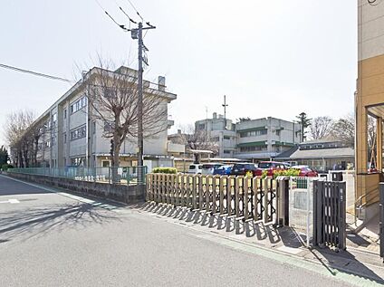 さいたま市立大砂土東小学校 650m(徒歩9分)