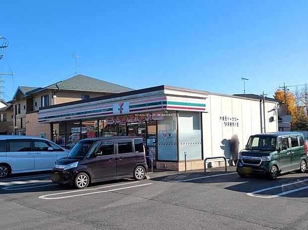 セブンイレブン川口木曽呂店(約550m)