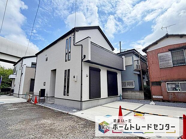【前面道路含む現地写真】閑静な住宅街は落ち着いた新生活を送るのにぴったりです♪ お問合せをお待ちしております。お問い合わせ・資料のご請求などもお気軽にどうぞ。