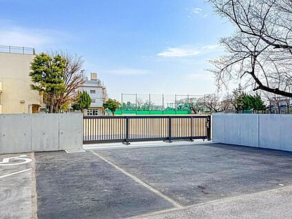 川口市立鳩ケ谷中学校 500m(徒歩7分)