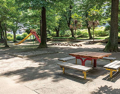 貝戸の森公園（現地より徒歩10分） 約730m