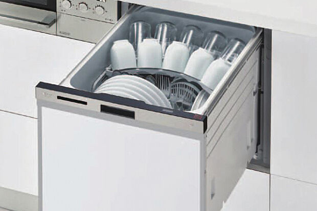 【【食器洗い乾燥機】】優れた洗浄機能はもちろん、家族の食器がたっぷり入り、手洗いに比べて大幅な節水を実現する食器洗い乾燥機を標準設置しました。