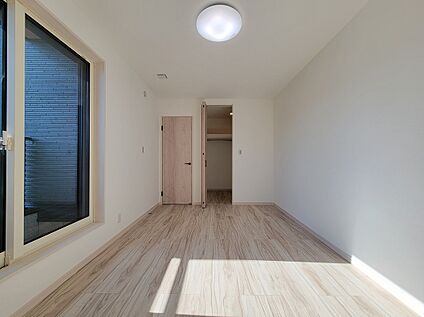 【11号地寝室】