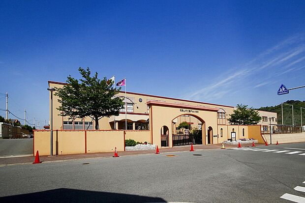 和歌山市立藤戸台小学校