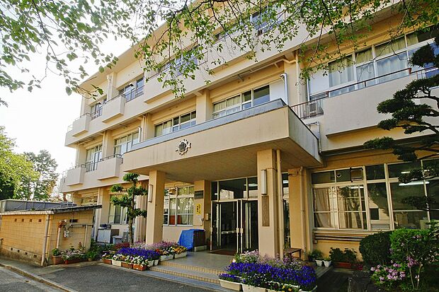海南市立巽小学校