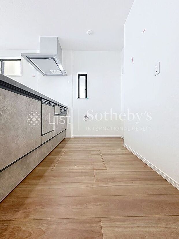 【キッチン】■キッチン■使いやすく、整った動線。料理がしやすい工夫が詰まったキッチンは、毎日の支度を快適にしてくれます。