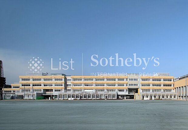 世田谷区立芦花小学校(約450m)