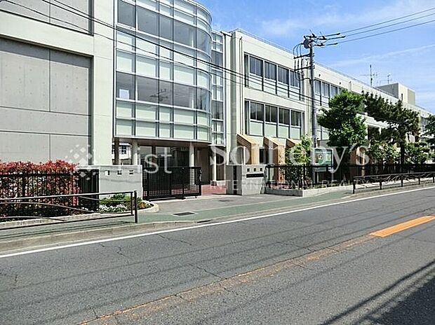 川崎市立橘中学校(約900m)