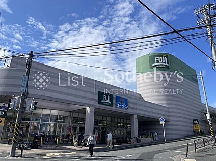 Fuji上野川店 1400m