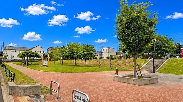 大門上中央公園(約400m)