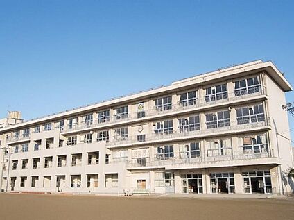 福山市立緑丘小学校 900m(徒歩12分)