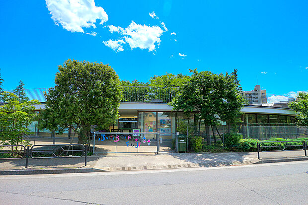 ふじこどもえん藤幼稚園(約904m)