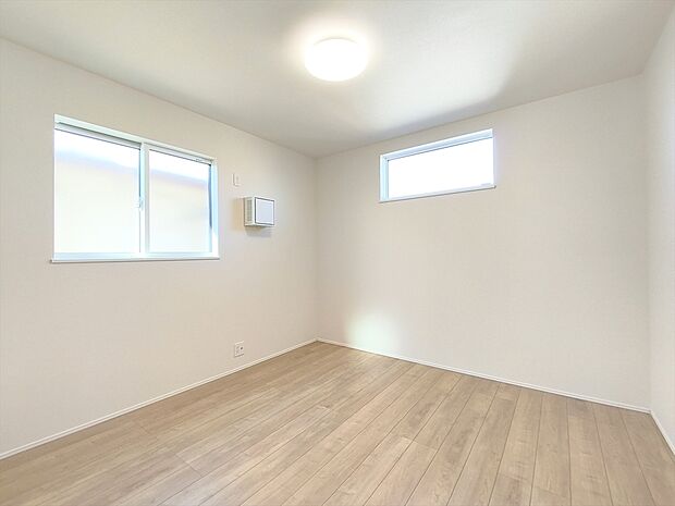 【居室】風通しのいい自由なプライベート空間。ゆっくりとくつろぐスペースとしてもご利用いただけます！
