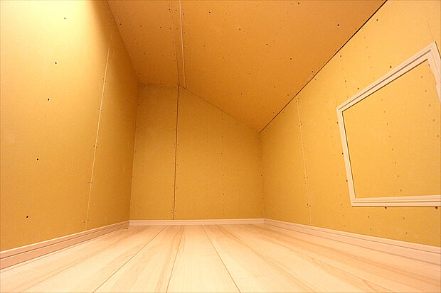 【【小屋裏収納】 】小屋裏収納完備。居室の全空間を有効活用できます。