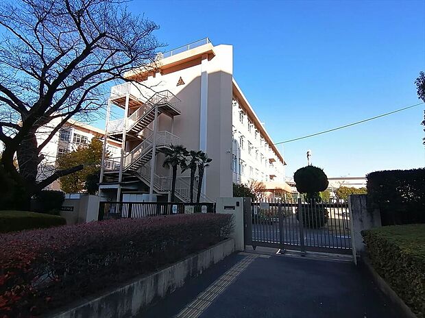 八王子市立東浅川小学校（約2,010m）