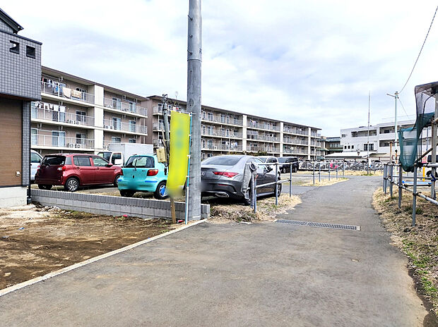 【前面道路含む現地写真】四季を通じて自然と触れ合えるスポットが周辺には盛りだくさん!