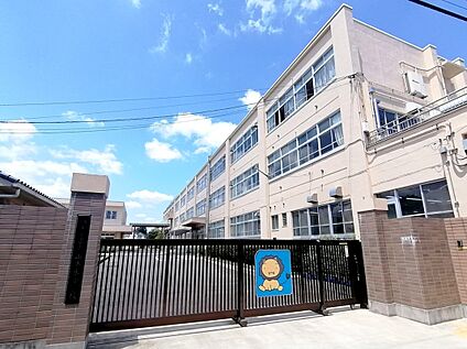 八王子市立由木東小学校 764ｍ
