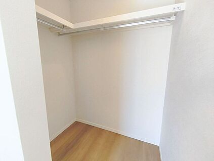 【ウォークインクローゼット】