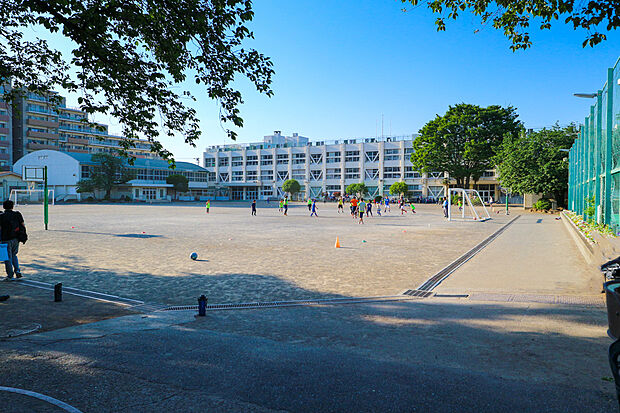 日野市立潤徳小学校