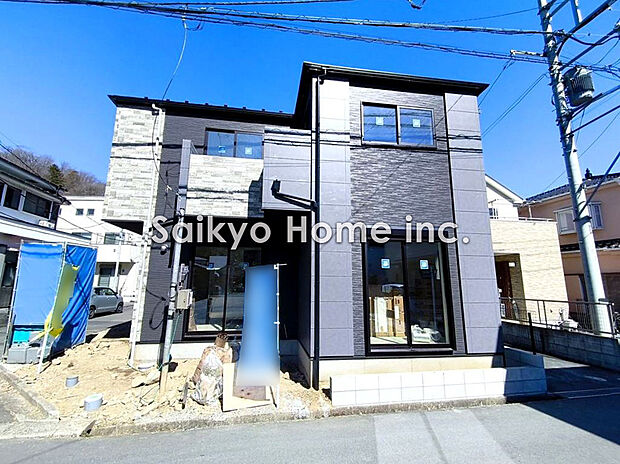 【現地写真】建物の基礎・構造といった目には見えにくい部分もしっかりこだわったお家です。安心して永くお住まいいただけます。