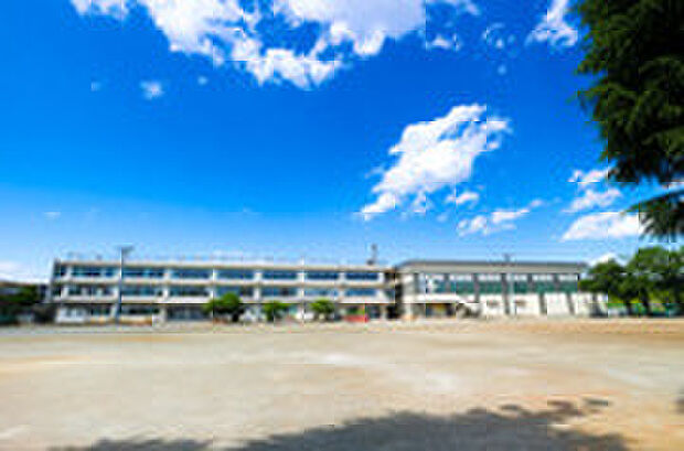 立川市立立川第四中学校(約2,270m)